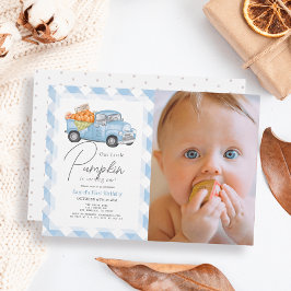 Invitación Camión de calabaza azul Gingham Boy Photo 1er cump