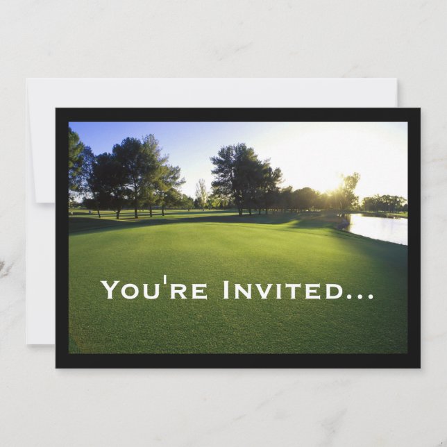 Invitación Campo de golf verde en el amanecer (Anverso)