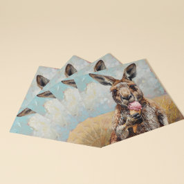 Invitación Canguro caprichoso comiendo helado personalizable