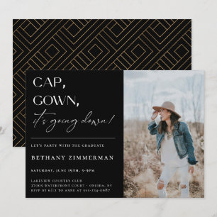 Invitación Cap Gown está cayendo en la fiesta de graduación