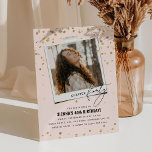 Invitación Capítulo 40 Diversión Foto moderna 40 cumpleaños<br><div class="desc">¡Capítulo CUARENTA! Invitar a amigos y familiares a celebrar un fiesta de 40 años con estas divertidas invitaciones de cumpleaños para adultos. El diseño incluye una instantánea de foto, el texto 'Chapter Forty in serif and calligraphy font, un falso purpurina de oro y una plantilla de cumpleaños editable que es...</div>