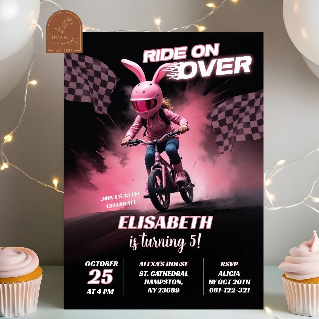 Invitación Carreras BMX de bicicleta rosa Chica de cumpleaños (Subido por el creador)