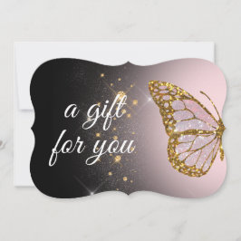 Invitación carta de regalo rosa de mariposa sobre fondo negro