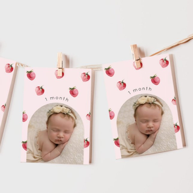 Invitación Cartel de la foto del primer cumpleaños de Strawbe (Subido por el creador)