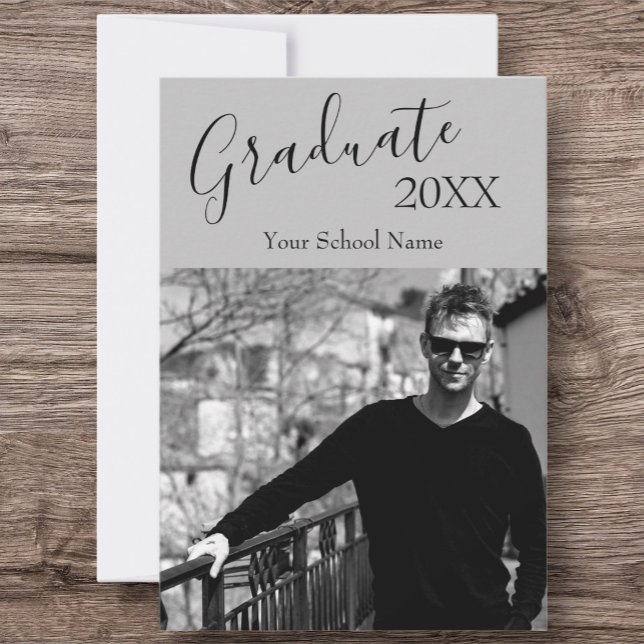 Invitación Casa abierta de graduados blancos y negros con fot (Minimalist Graduation Announcement/Invitation. Modern and Simplistic)