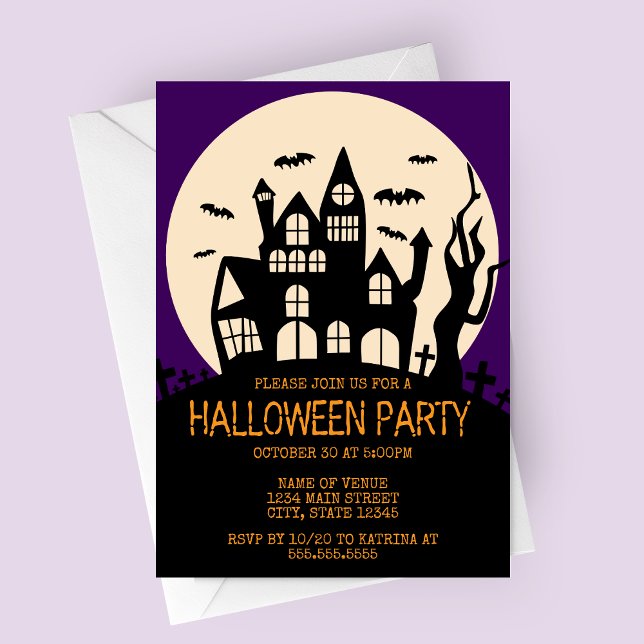 Invitación Casa embrujada en una fiesta de Halloween en Hill (Haunted House on a Hill with Purple Sky Halloween Party Invitation)