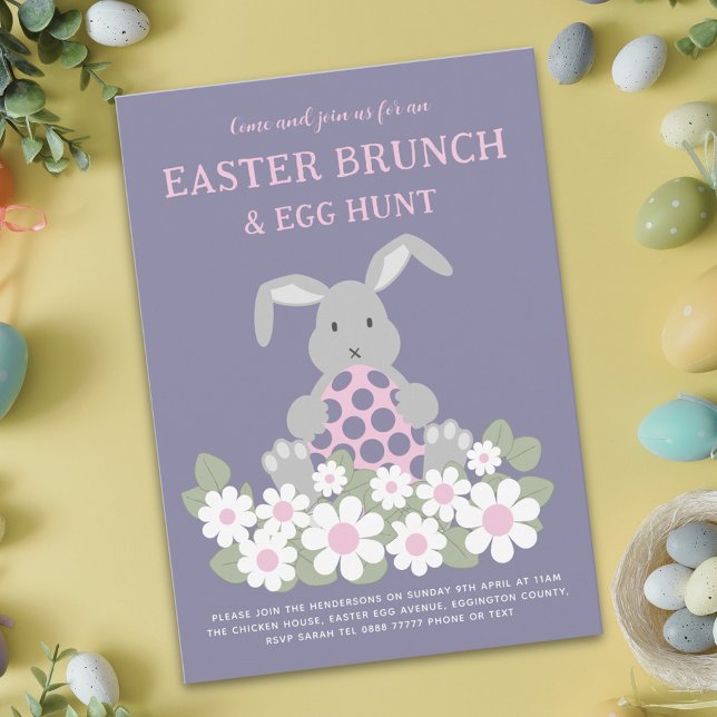 Invitación Caza de huevos de conejo de Pascua y floral rosa d (Easter egg hunt spring brunch cute bunny daisy floral meadow purple invitation)
