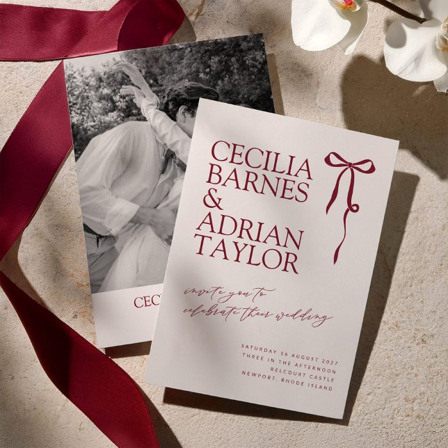 Invitación CECILIA Burgundy Wedding Invitation with Bow (Subido por el creador)