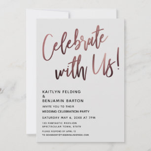 Invitación ¡Celebra Con Nosotros! Letra a Mano Rose Gold Gris