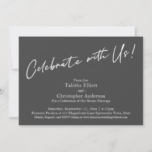 Invitación Celebra con Nosotros Letra Simple Gris Oscuro