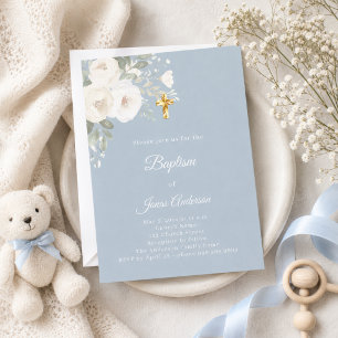 Invitación Celebración de bautizo flores blancas azul polvori