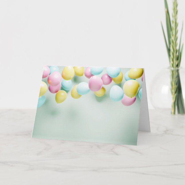 Invitación Celebración de globos de cumpleaños coloridos. (Anverso)