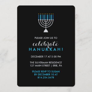 Invitación Celebración de Hanukkah con Menorah plateado en ne