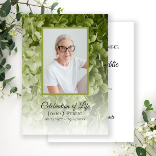Invitación Celebración de la vida con flores de Hydrangea ver