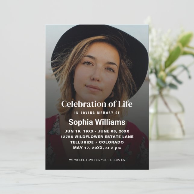 Invitación Celebración de la vida | Foto funeraria moderna (Anverso de pie)