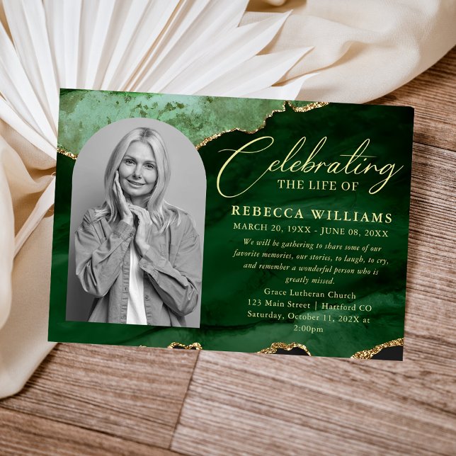 Invitación Celebración de la vida por la caligrafía verde esm (Subido por el creador)