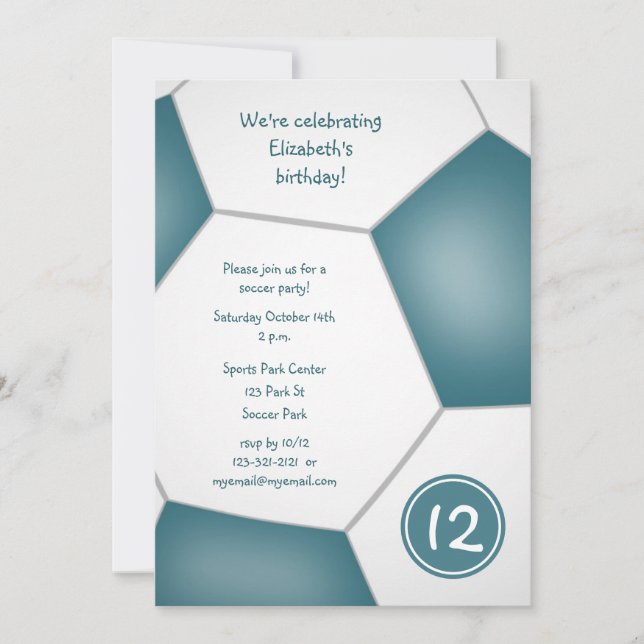 Invitación Celebración del cumpleaños verde azulado del fútbo (Anverso)