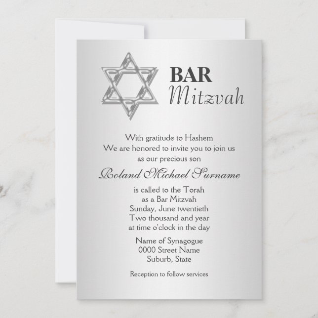 Invitación Celebraciones de mitzvah en el bar gris plateado (Anverso)