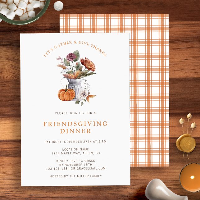 Invitación Cena de Acción de Gracias con Amigos (Chic and stylish Orange White Floral Friendsgiving Dinner invitation by Painted Paperie
)