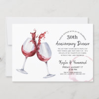 Cena de aniversario con vino tinto