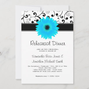 Invitación Cena de ensayo Blue Gerbera Daisy Black Scroll