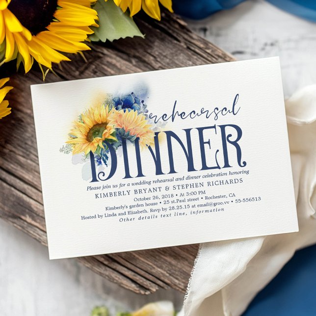 Invitación Cena de la cena de la Marina de los girasoles amar (Navy Blue and Yellow Fall Rehearsal Dinner Invitations)