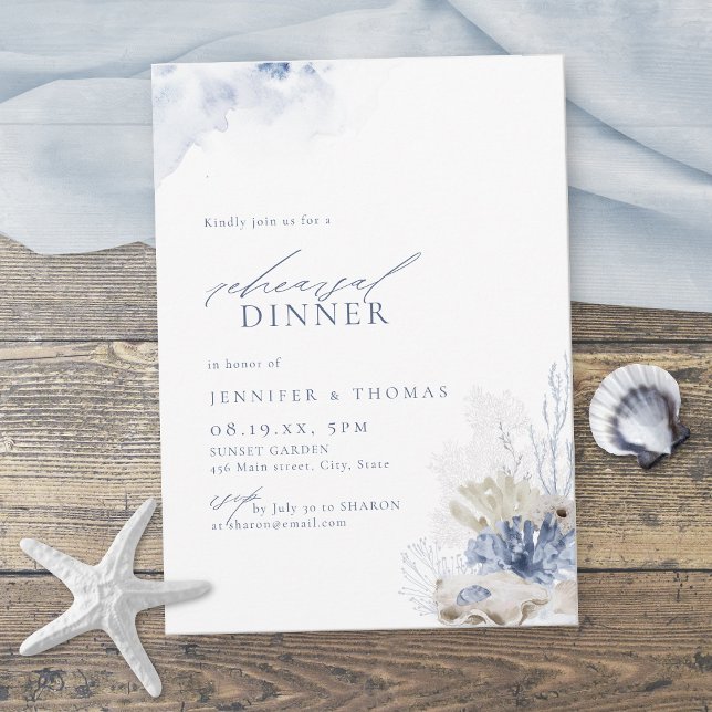 Invitación Cena de prueba de coral azul y conchas de playa (Blue coral & seashells beach rehearsal dinner invitation)