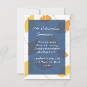 Invitación Cerramiento azul de boda con hojas de ginkgo caída