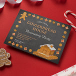 Invitación Chalkboard Gingerbread Fiesta decorativo<br><div class="desc">Sorprende a tus huéspedes con esta invitación a la fiesta de Navidades con un bonito marco de pan de jengibre. Simplemente agregue los detalles de su evento en esta plantilla fácil de usar para convertirla en una invitación única. Girar la tarjeta para mostrar un patrón de puntos rojos y beige...</div>