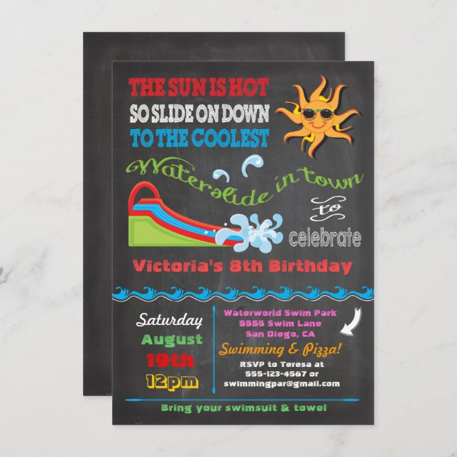 Invitación Chalkboard Water slide Pool fiesta de cumpleaños (Anverso / Reverso)