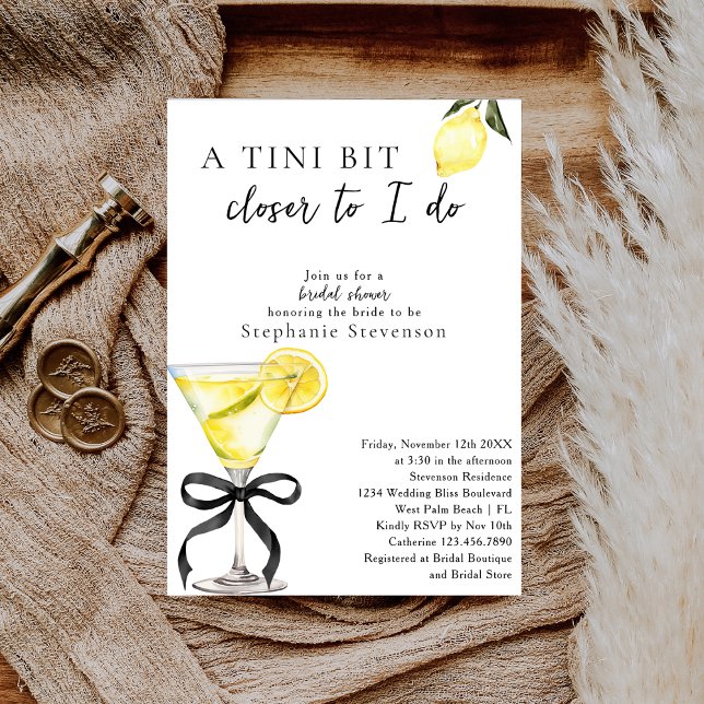 Invitación Chic A Tini Bit Closer Lemon Martini Bridal Shower (Subido por el creador)