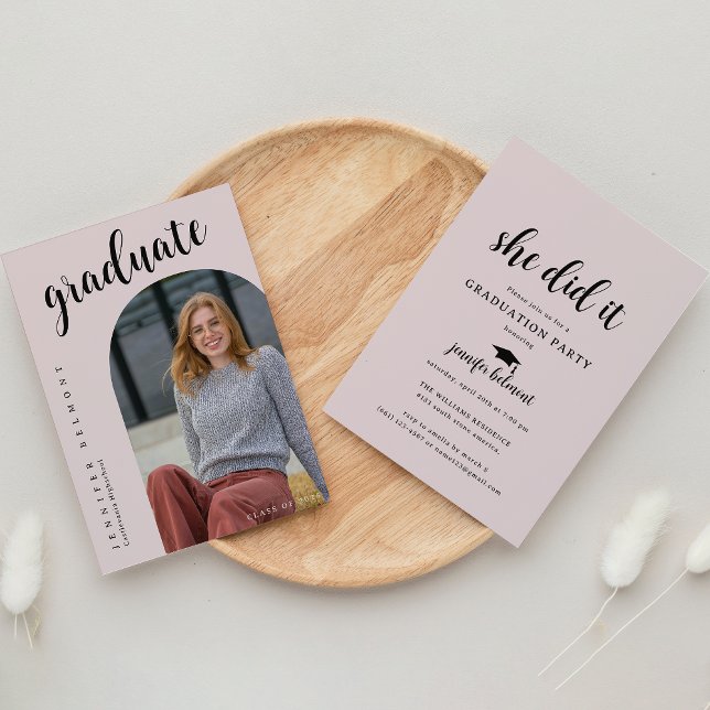 Invitación Chic Arch Photo She did it Hat Tassel Graduation (Subido por el creador)