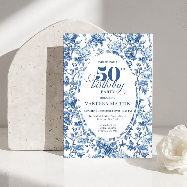 Invitación Chic Elegant Navy Toile de Jouy Rose 50th Birthday (Chic Elegant Navy Toile de Jouy Rose 50th Birthday Invitation)