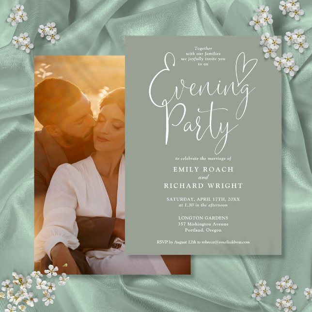 Invitación Chic Script Foto Sage Verde Boda Tarde Nocturna (Chic Script Photo Sage Green Wedding Evening Party Invitation)