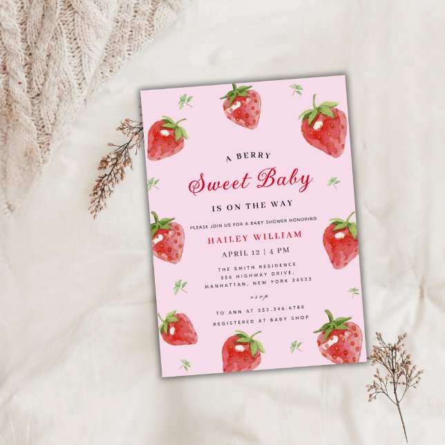 Invitación Chica Baby Shower de fresa rosa Berry Sweet (Pink Strawberry Berry Sweet Girl Baby Shower Invitation)