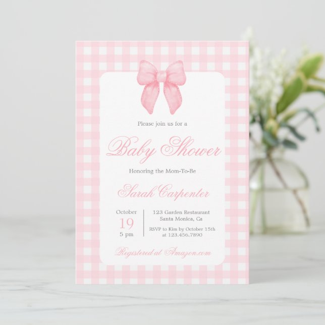 Invitación Chica Baby Shower de Pink Gingham y Bow (Anverso de pie)