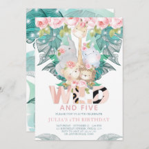 Chica de animales de la jungla