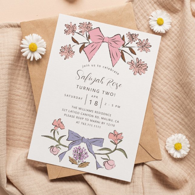 Invitación Chica de arcos rosados y flores fiesta de cumpleañ (Subido por el creador)