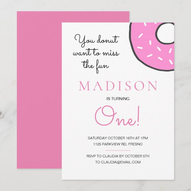 Invitación Chica de donut rosado pequeño cumple su primer cum (Anverso / Reverso)