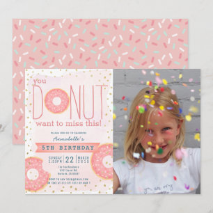 Invitación Chica de fotografía Donut Pink x Gold Cumpleaños
