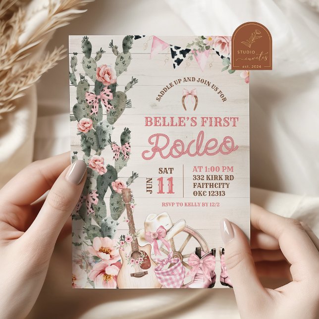 Invitación Chica de Madera Rústica Rosa Primer Rodeo (Subido por el creador)