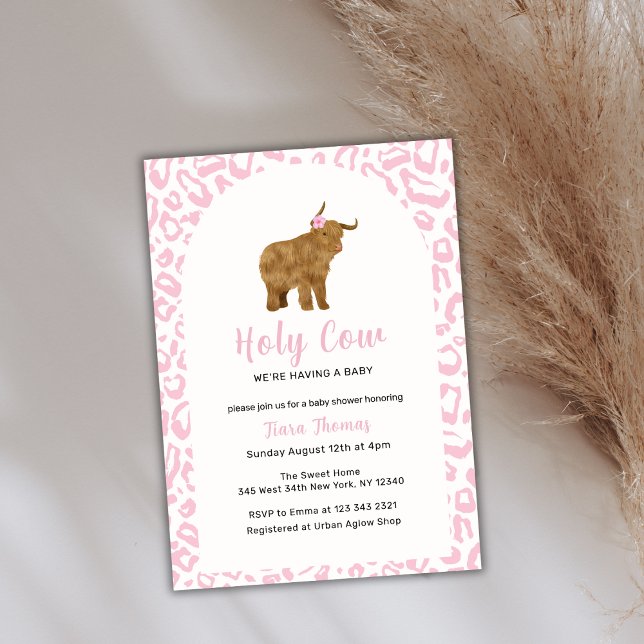 Invitación Chica de Vacas Altas del Boho Rosa sagrado de vaca (Pink Boho Holy Cow Highland Cow Girl Baby Shower Invitation)