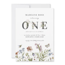 Chica del tema de las flores silvestres