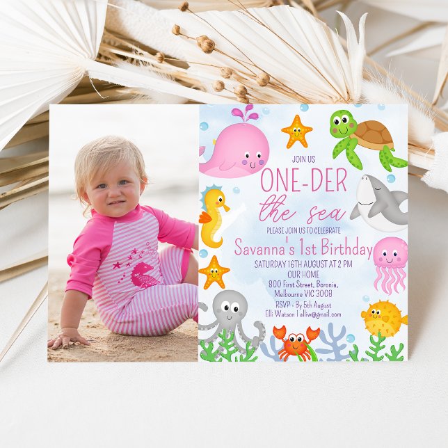 Invitación Chica fotográfico Un-der El Mar Primer Cumpleaños (Sweet under the sea or one-der the sea 1st birthday invitation for a girl featuring a pink whale.)