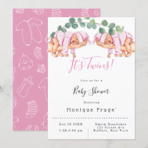 Chica infantil en el brazo de mami son gemelos Bab