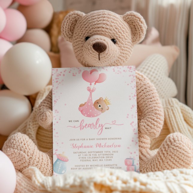 Invitación Chica: podemos esperar anticipadamente a Baby Show (Girl We Can Bearly Wait Baby Shower & Book Request Invitation)