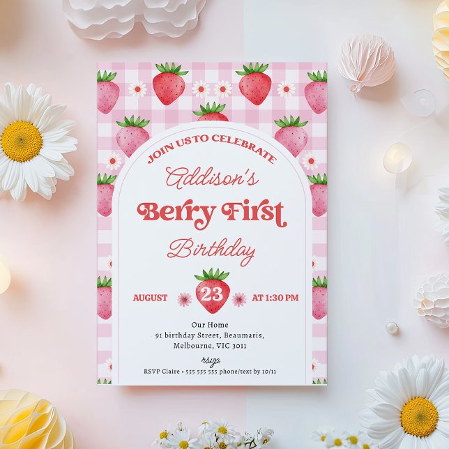 Invitación Chica Red Daisy Strawberry Berry Sweet 1er cumplea (Modern Strawberry Berry First Birthday Invitation Template, Girls Berry 1st Birthday Invitation,)