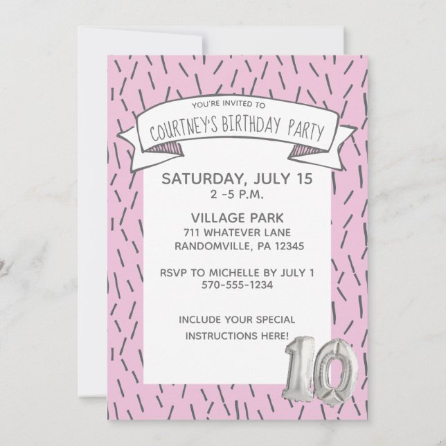 Invitación Chicas de globos rosados y grises décimo cumpleaño (Reverso)