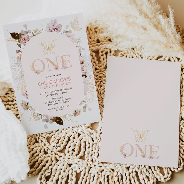 Invitación Chicas de marco rosado Floral de boho rosado Prime (Boho pink floral and frame butterfly 1st birthday invitation.  Modern chic floral 1st birthday)