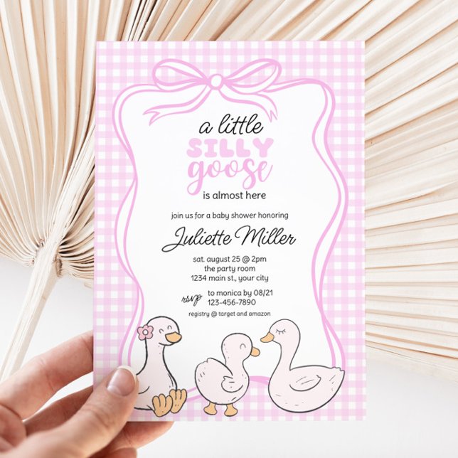 Invitación Chicas de Silly Goose Gingham Baby Shower (Pink Silly Goose Girls Baby Shower Invite)